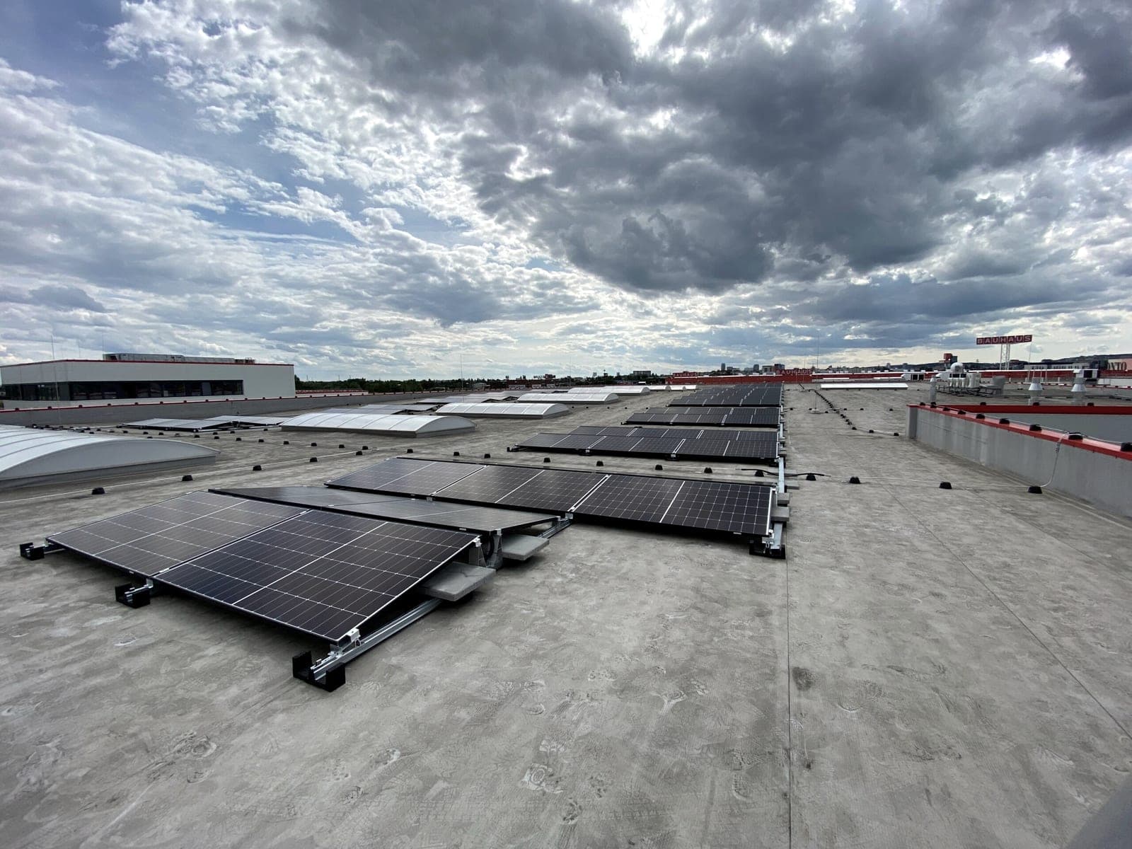DPD Pharos, Bratislava, 100 kWp (1/3)