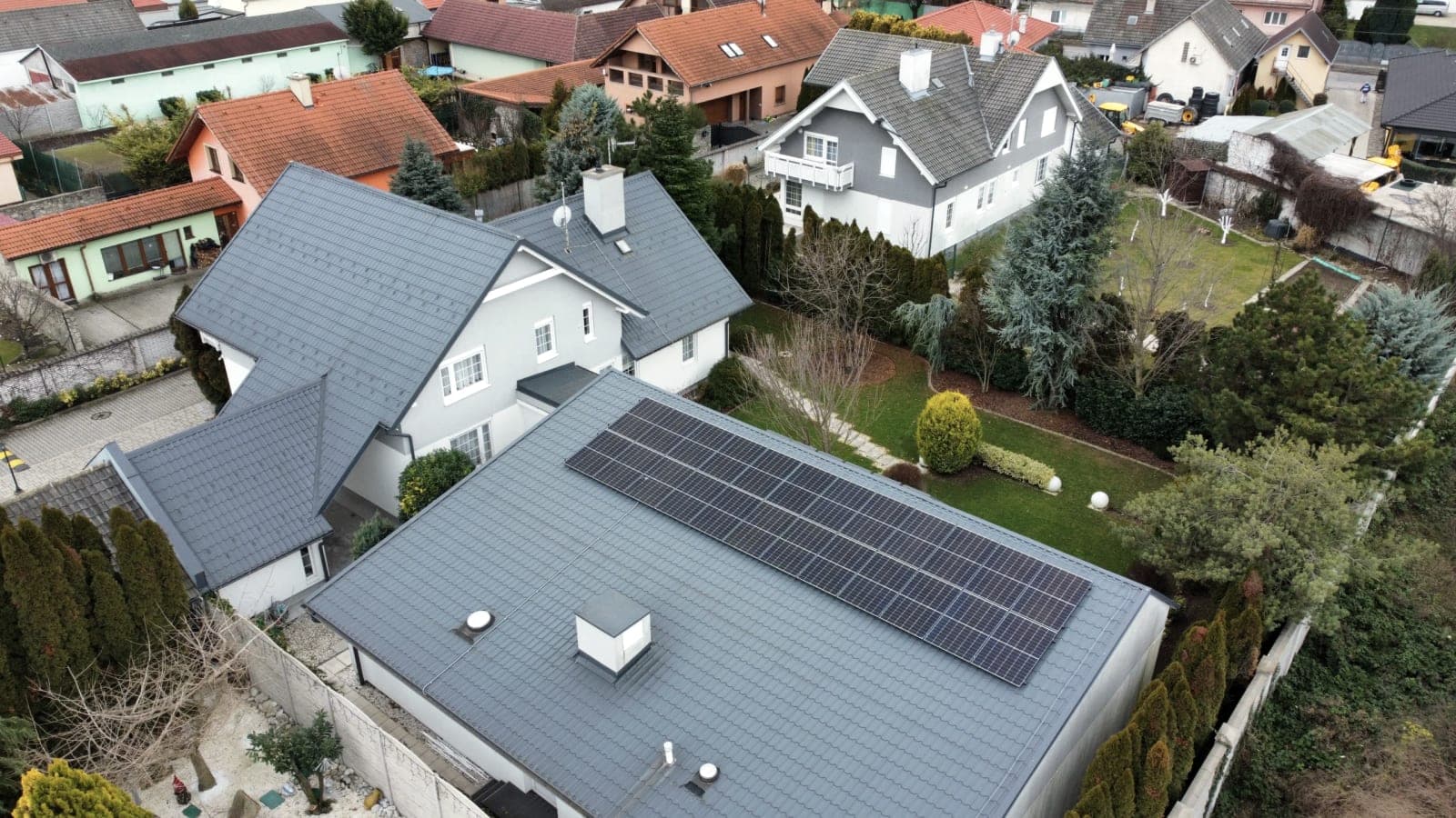 Family home Bratislava, Bratislava, 9.8 kWp (1/3)