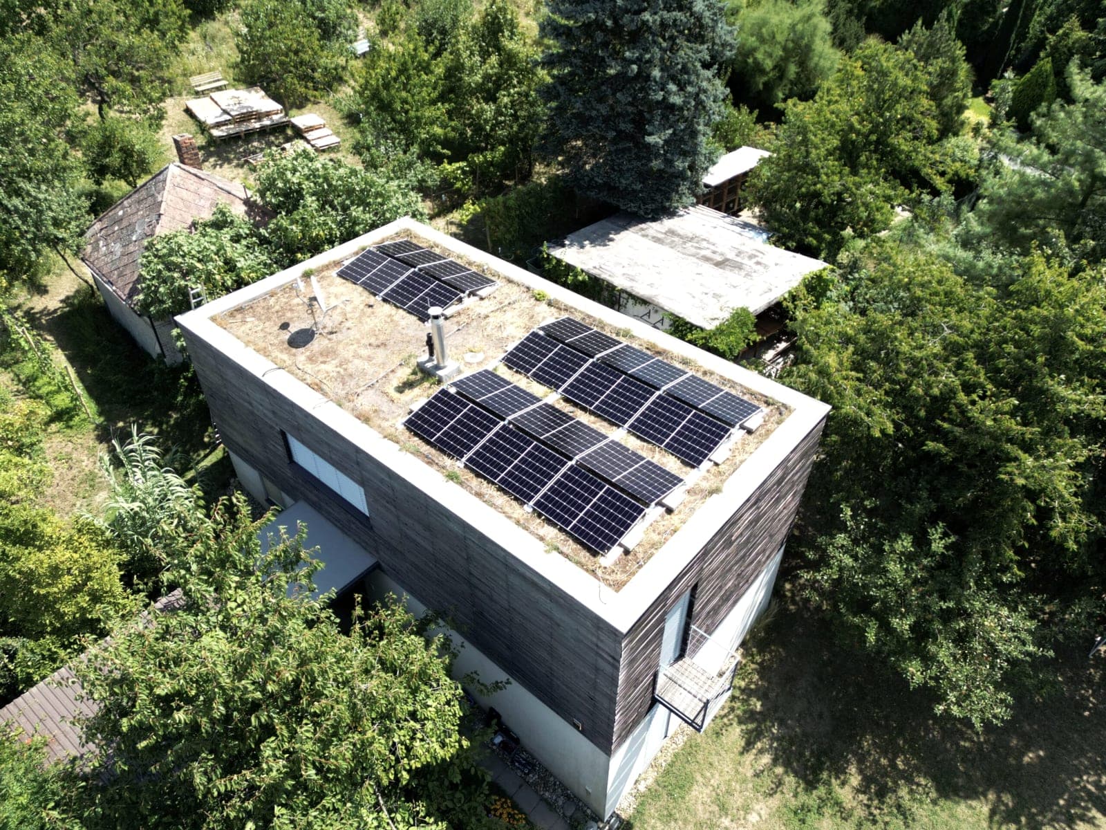 Family home Bratislava-Karlova Ves, Bratislava, 6.9 kWp (1/3)