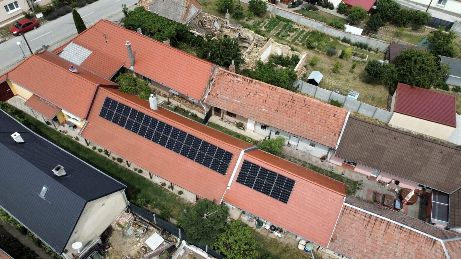 Family home Dolné Orešany, Dolné Orešany, 10 kWp (1/3)